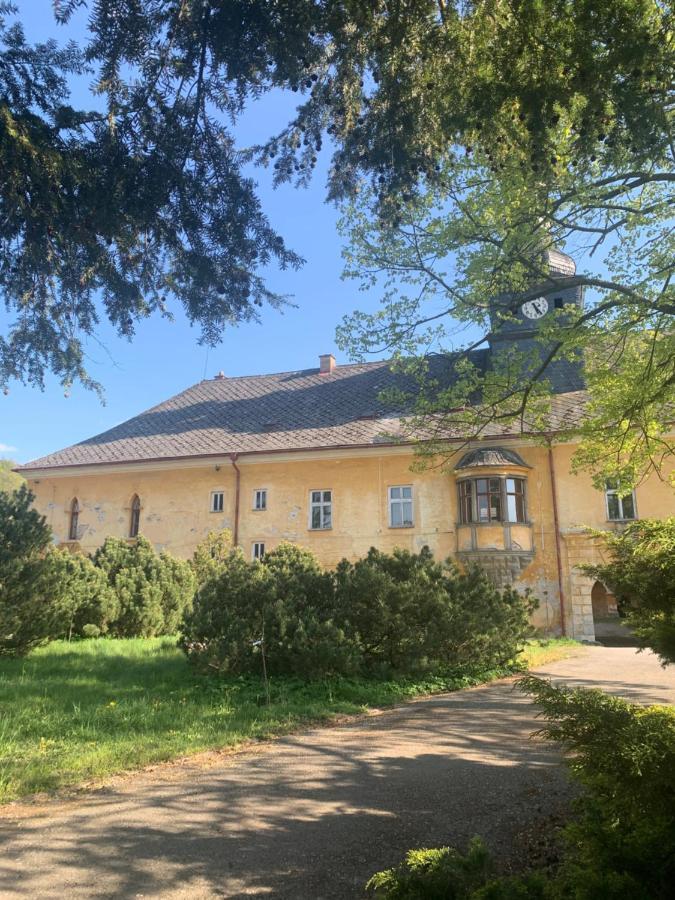 Zamek Ruda Nad Moravou Apartment Luaran gambar