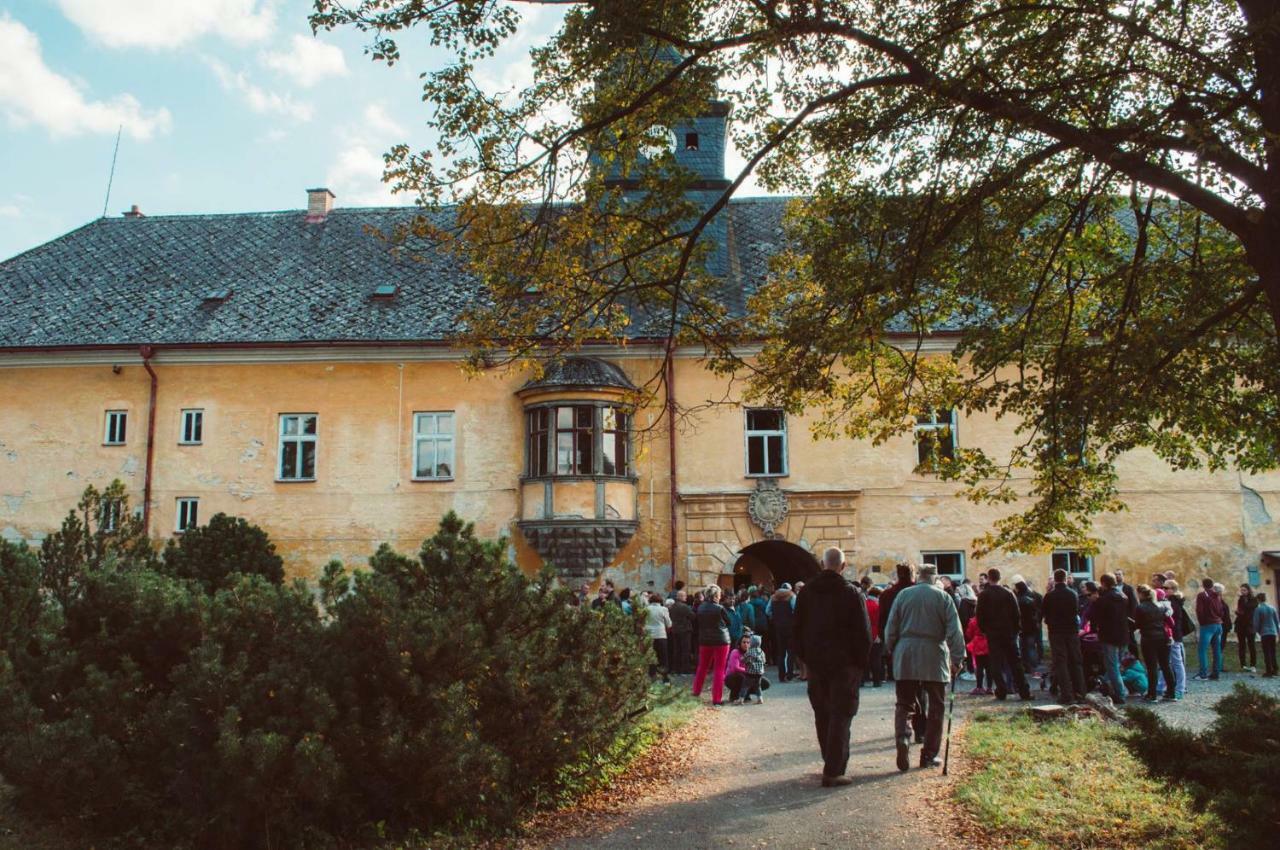 Zamek Ruda Nad Moravou Apartment Luaran gambar